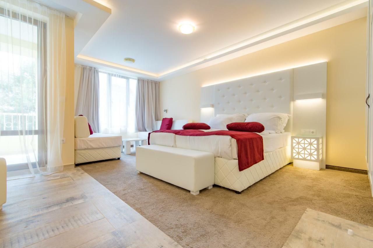 Hotel Perla Beach Luxury Primorsko Exteriör bild