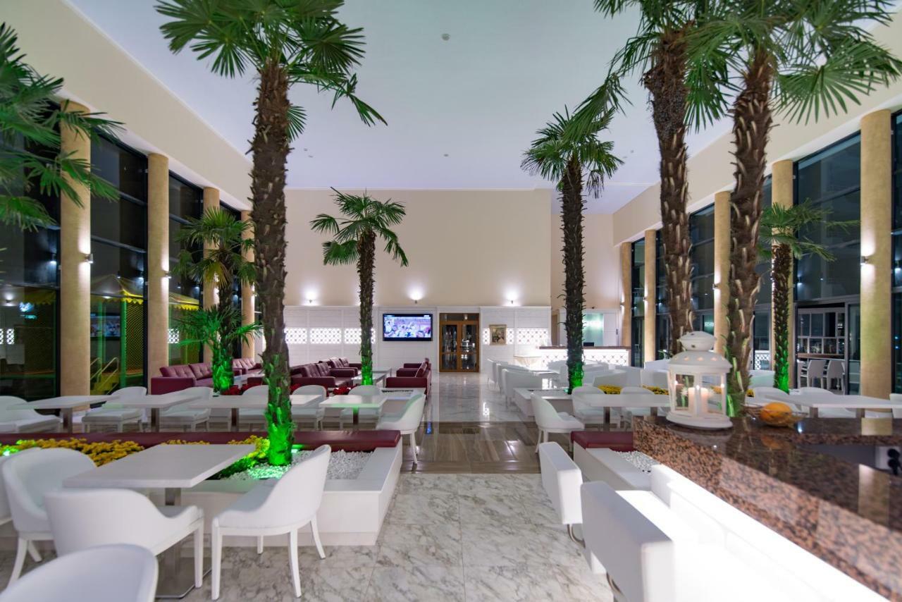 Hotel Perla Beach Luxury Primorsko Exteriör bild