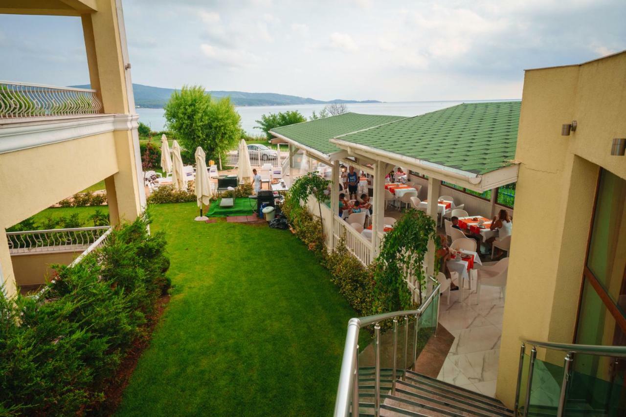 Hotel Perla Beach Luxury Primorsko Exteriör bild